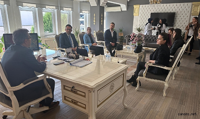 Akyazı'da ilk Beslenme Dostu işyeri unvanını aldı