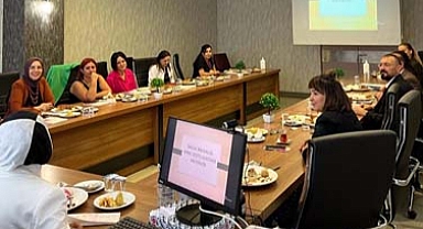 Bu hastanede anneler el üstünde tutuluyor 