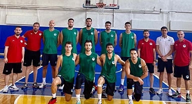 Büyükşehir Basketbol hazırlık turnuvasında kupaya uzandı 
