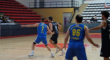 Büyükşehir basketboldan sezon öncesi rakiplerine gözdağı: 74-61 