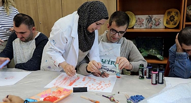 Engelsiz hobi atölyelerinde ders zili çaldı 