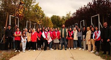 Genç Kızılay Büyükşehir’in çalışmalarını yerinde gördü 