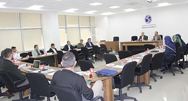 İlahiyat Fakültesi Danışma Kurulu Toplantısı Gerçekleşti 