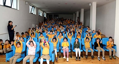 ‘Karagöz Göklerde’ 13 ilçede binlerin karşısına çıktı: Bir meddah oyunundan çok daha fazlası 