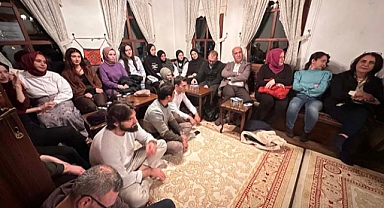 Tarihi konakta çay eşliğinde şiir dolu gece 