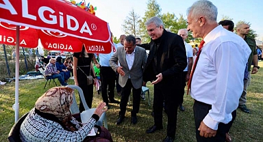 Yüce vatandaşlarla şenlikte buluştu: “Kültür çeşitliliği Sakarya’mızın en büyük zenginliğidir” 