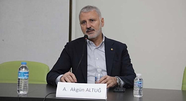 Başkan Altuğ SAÜ'lü Öğrencilerle Bir Araya Geldi 