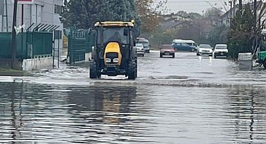 Başkan Gedik’den ilgili kuruma çağrı; “Zirai aletler Sanayi Sitesi sular altında!” 
