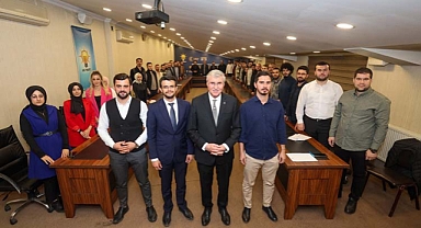 Başkan Yüce gençlerle buluştu; 