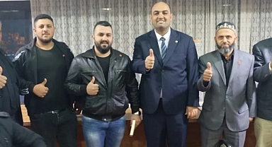 Saadet Akyazı'da iki Aday Adayı ile sahneye çıktı 