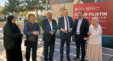 SUBÜ’den ‘Özgür Filistin’ temalı afiş sergisi 