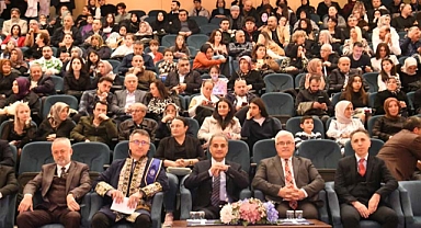 “Beyaz Önlük Giyme Töreni” ile Tıp Fakültesi öğrencilerine jest yapıldı 