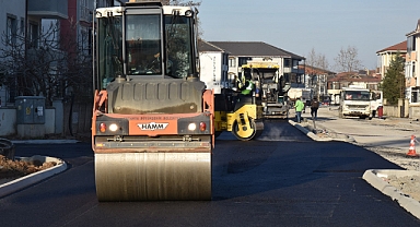 Karasu Mimar Sinan Caddesi’nde asfalt çalışmaları başladı 