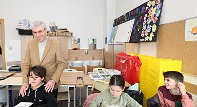 Başkan Yüce SGM’de miniklerin derslerine konuk oldu 