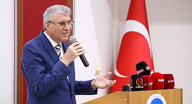 “Bıkmadan, yorulmadan, ilk günkü aşkla buradayız”