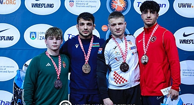 Büyükşehir’in genç sporcusu minderde gururlandırdı 