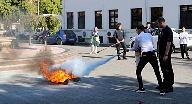 Büyükşehir İtfaiye 2023 raporunu açıkladı; Şehrin güven erleri oldular