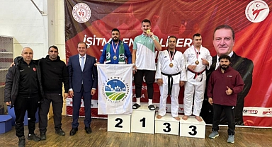 Büyükşehir sporcusundan gümüş madalya 