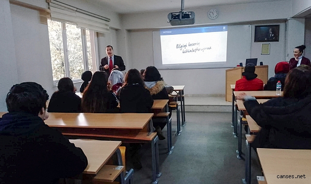 Hendek MYO okullarla faaliyetlerini sürdürüyor