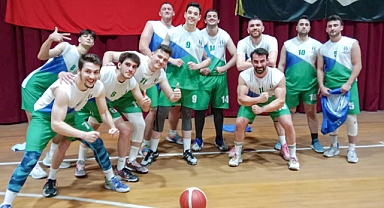 SUBÜ erkek basketbol takımından bronz madalya 