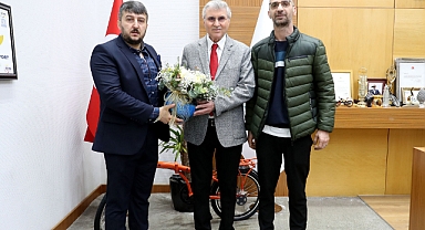 Tatangalar’dan Ekrem Yüce’ye tam destek: “Sakaryaspor’umuz omuz omuza daha güzel yarınlara…” 