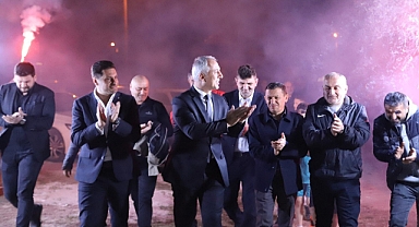 BAŞKAN BABAOĞLU AKPINAR’DA KONUŞTU: HER MAHALLEMİZE KOŞTUK, SORUN NERDEYSE ORDA OLDUK 