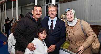 “Her ilçede yeni spor tesisleri inşa edeceğiz” 