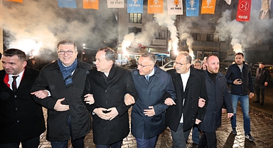 Adapazarı’na Aşkla Hizmete Devam 