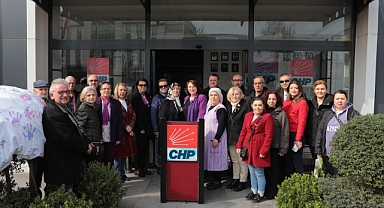 Azize ÇEROĞLU 8 Mart Dünya Kadınlar Gününü Kutladı