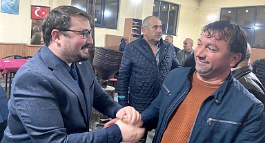 Başkan Adayı Sabri Anıl ÖZKAN şehirde çalmadık kapı, sıkılmadık el bırakmıyor.