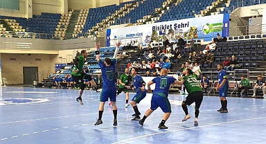 Büyükşehir Hentbol evinde rüzgâr gibiydi: 43-31 