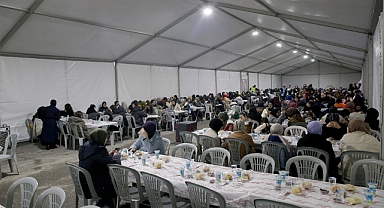 Büyükşehir’in iftar geleneği: Farklı diller ve kültürler Ramazan’da aynı duada buluşuyor 