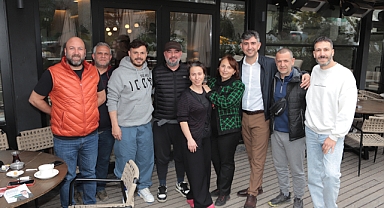 *Değişimin Gücü Azize ÇEROĞLU ve Sapanca Belediye Başkan Adayı ile Sahada!*