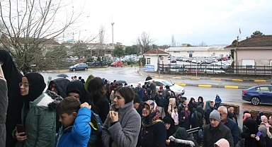 Hz. Muhammed’in mukaddes emanetleri binlerce Sakaryalının ilgi odağı oldu 
