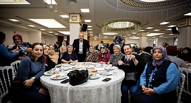 KADINLARDAN BAŞKAN BABAOĞLU'NA TAM DESTEK 