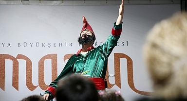 Sakarya 11 ayın sultanı Ramazan’ın huzurunu bu sokakta hissediyor 