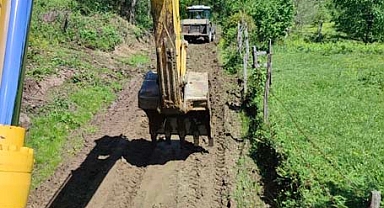 ERENLER’DE FEN İŞLERİ EKİPLERİ SAHADA 