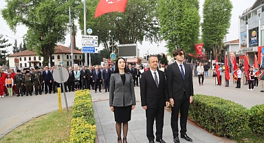 HENDEK´TE 23 NİSAN COŞKUSU 