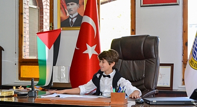 Sapanca’da 23 Nisan’da Başkan Koltuğuna Arda Berk Tarım Oturdu 