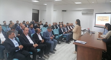 Taraklı İlçe Müftüsü ve Din Görevlileri, Toplantı ve Seminerde Bir Araya Geldi 