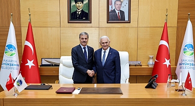 Binali Yıldırım Büyükşehir'de: “Sakarya Türkiye Yüzyılı'nın parlak şehri olacak” 