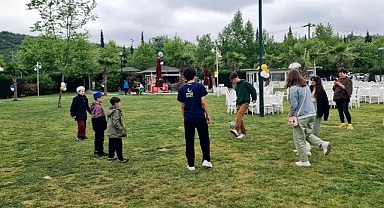 Farklı renklerden 45 misafir Sakarya'nın cennet köşelerine hayran kaldı 