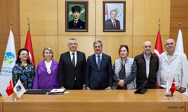 Sakarya Abhaz Derneği Başkanı Belediye Başkanını ziyaret etti