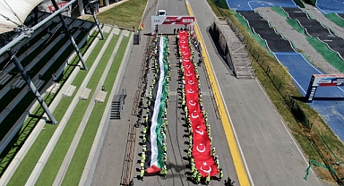 Dünya Bisiklet Günü’nde pedallar Filistinli çocuklar döndü 