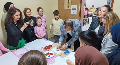 Miniklerle tahta baskı yaptılar 