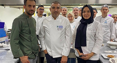 Şeflerden pasta ve tatlı yapım metotlarını öğrendiler 