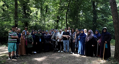Yaşlılar Büyükşehir YADEM’le yeşilin tonları arasında gezintiye çıktı