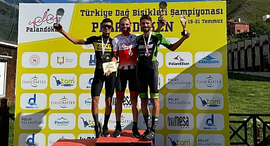 Büyükşehir’in pedalları şampiyonluğa döndü: Furkan Akçam Türkiye şampiyonu