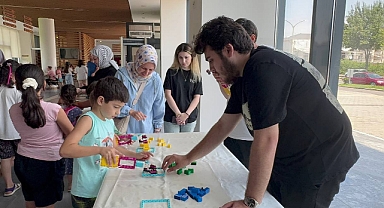 Büyükşehir SGM’de teneffüs zili çaldığı an legolar masaya dökülüyor