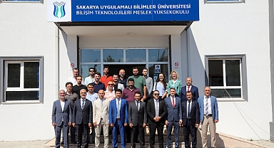 Bilişim Teknolojileri MYO’da bayrak değişimi 